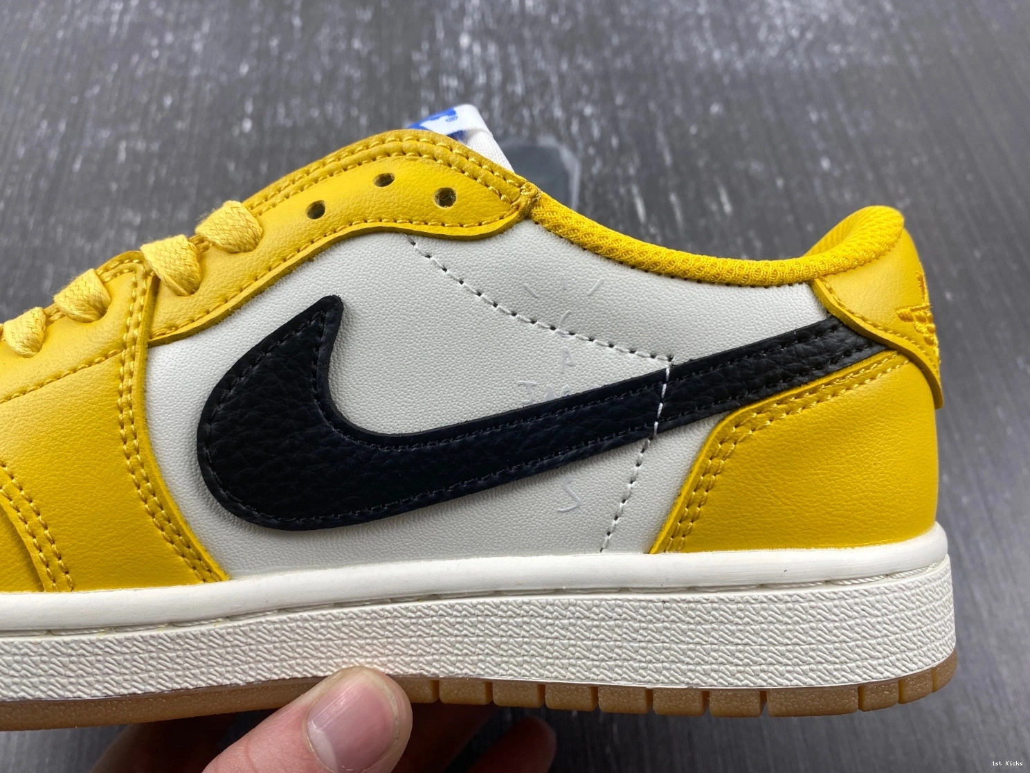 Canary Scott 1 DZ4137-700 Travis Low Jordan OG Air 0117